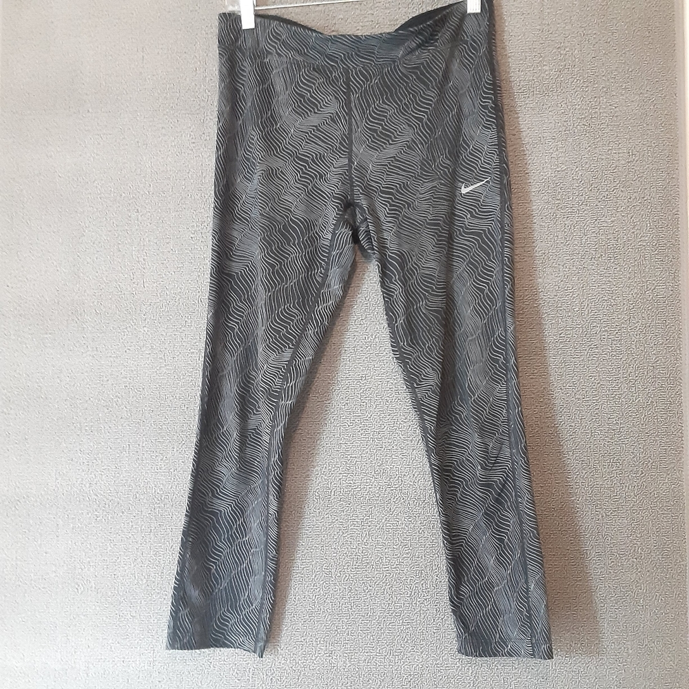 Nike Dri-Fit Leggings Womens Medium Black Gray Pants 1799